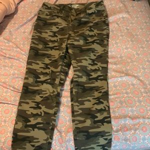camo pants
